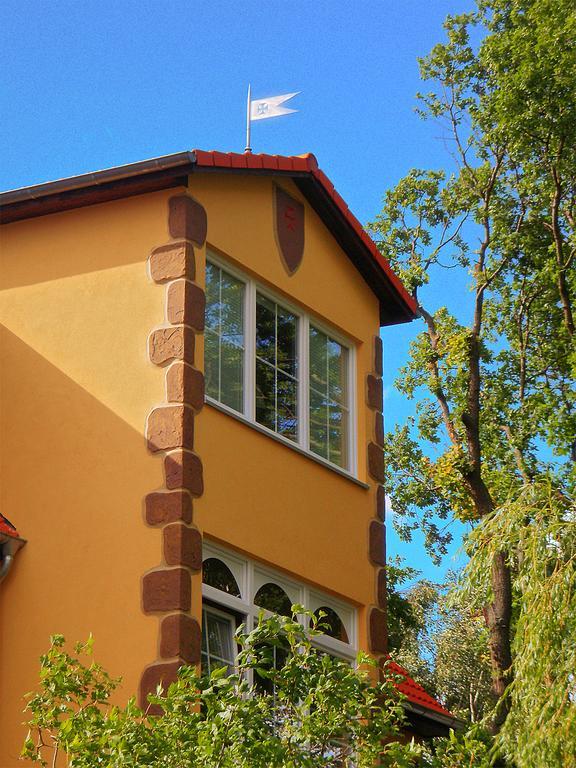 Ostsee-Rittergut-Ruegen Mit Binzhotel & Ordenskapelle & Romantikgut Exterior foto